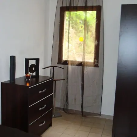 Apartment Leucate,cadre Arbore,ombrage,sous Les Cypres Leucate